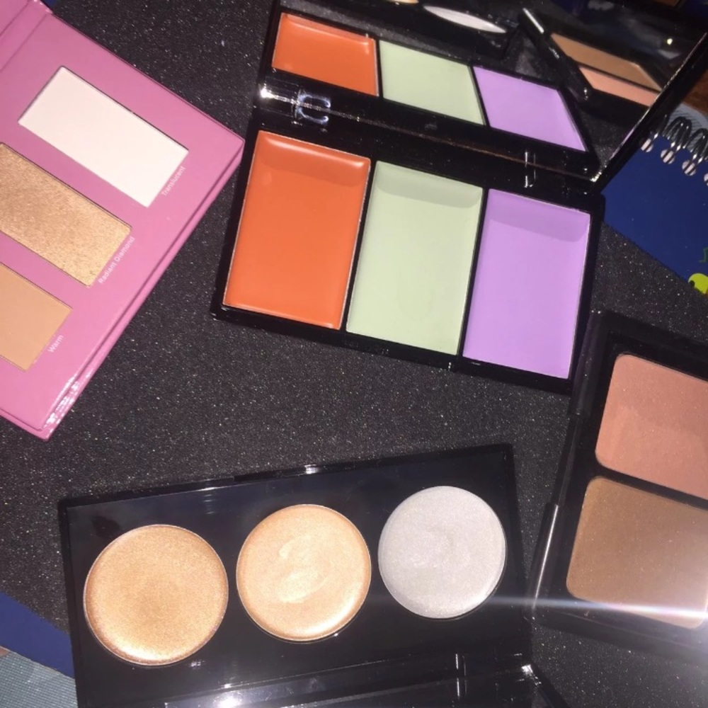 4 Face Palettes
